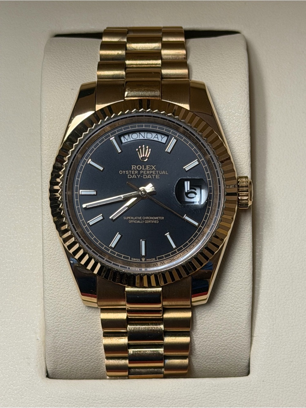 New Automatic Unisex Day Date Watch with Black Dial and President Bracelet 40mm